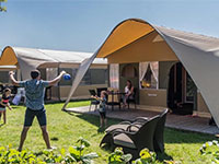 Rheezerwold Lodgetent met sanitair Rent a Tent