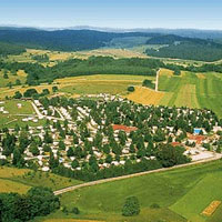 Camping Azur Rosencamping Schwäbische Alb in regio Baden-Württemberg / Zwarte Woud, Duitsland