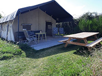 Montperroux Safaritent met sanitair