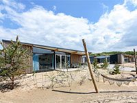 Sea House Family