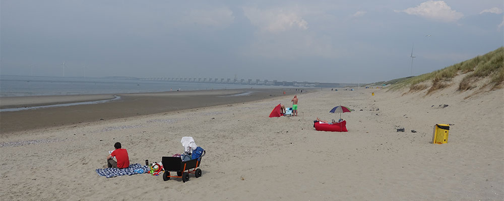 Genoeg ruimte aan het strand