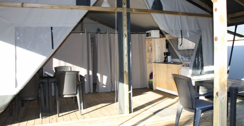 Glampen aan het Veerse Meer met KoKo Holidays Lodgetent van Koko Holidays op RCN de Schotsman in Zeeland