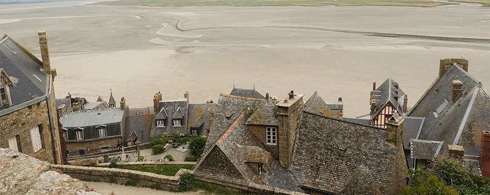 truinen door de straatjes van Mont Saint Michel Struinen door de straatjes van Mont Saint Michel