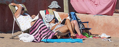 Zwemmen en zonnen op vakantie? Dit moet je weten!