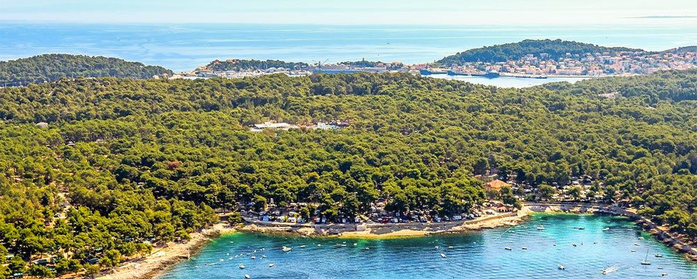 Op het prachtige eiland Lošinj in Kroatië ligt de gezellige familiecamping Cikat.