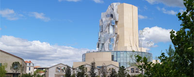 Dit mag je niet missen in Arles: de LUMA Toren in het Parc des Ateliers