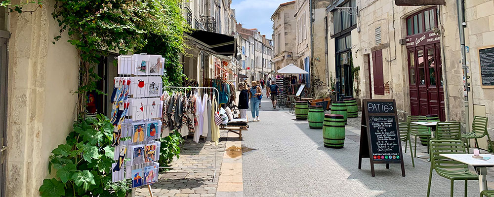 De leukste winkeltjes vind je in Rue Saint Saveur