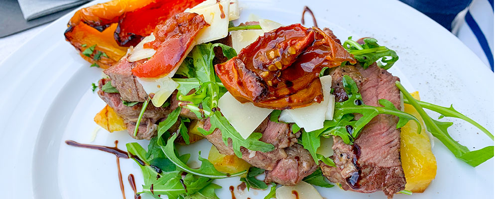 Tagliata di Manzo in het restaurant op de camping aan het Lago Maggiore