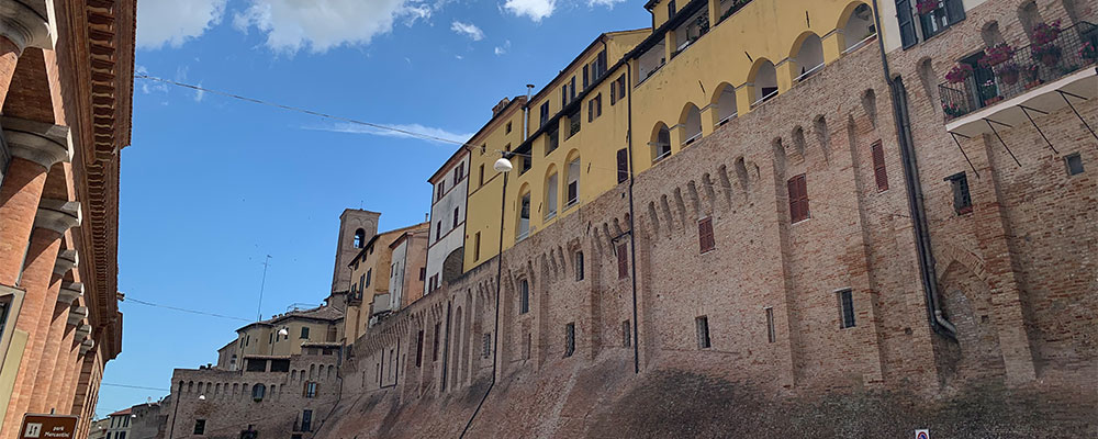 De stadsmuur van Jesi, Le Marche De stadsmuur van Jesi, Le Marche