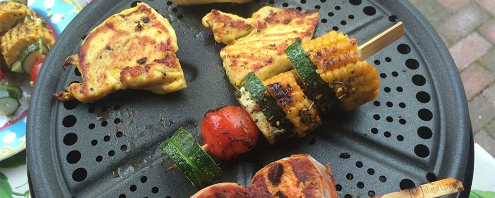 Groentenspies met kip op de BBQ