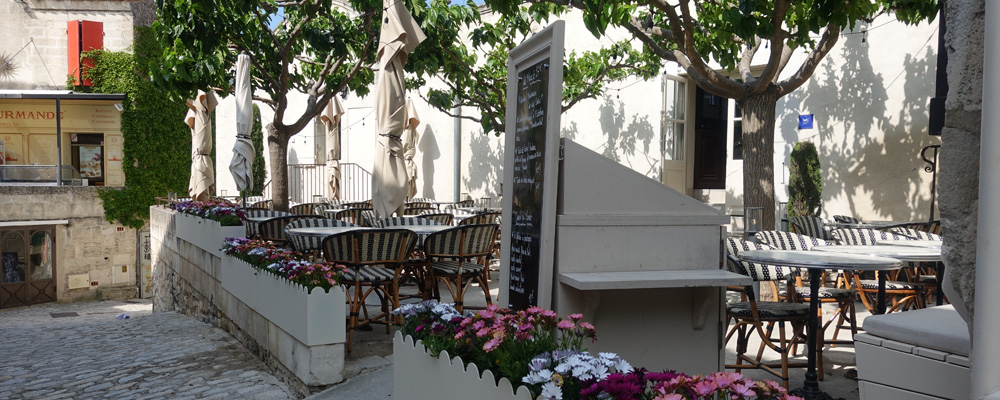 Oustau de Baumaniere Oustau de Baumaniere