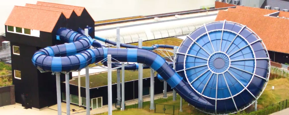 Hof van Saksen in Drenthe, spectaculaire glijbanen