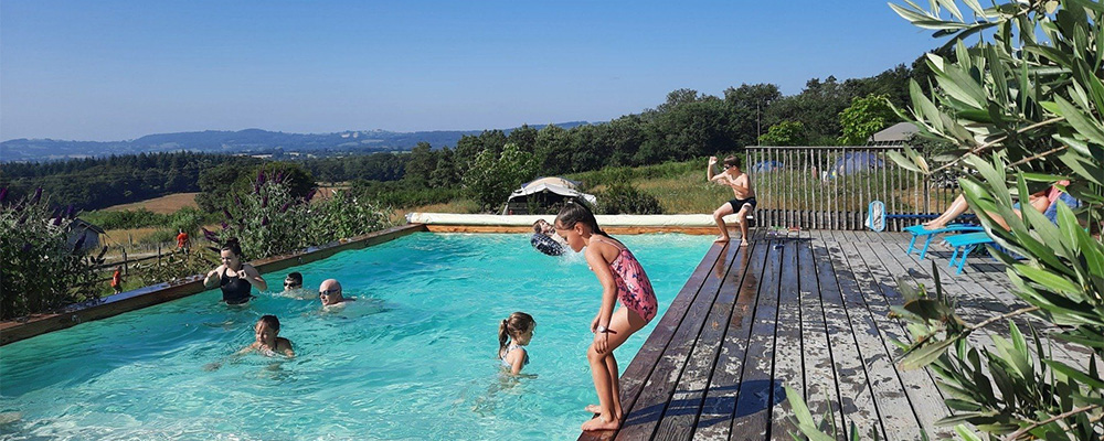 Zwembad bij Montperroux