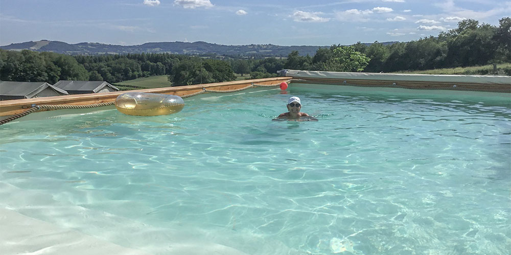 Goedemorgen Le Petit Mont Perroux, lekker zwemmen