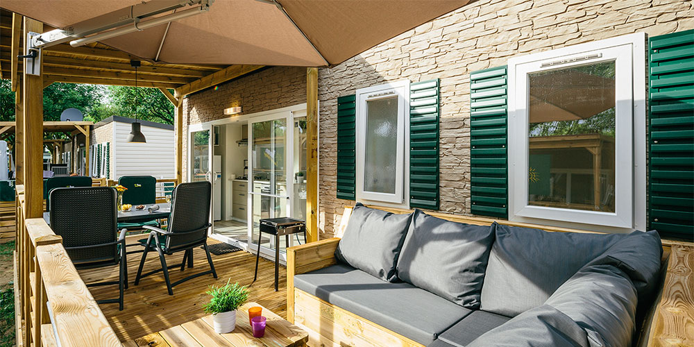 Lekker Loungen in de Supreme Lounge, geniet van het ultieme glampinggevoel De Supreme Lounge geeft het ultieme glampinggevoel