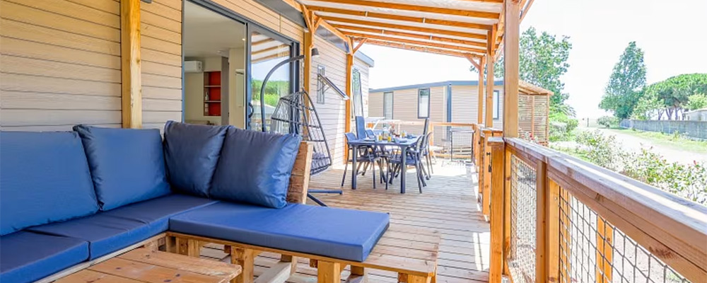 De Ultimate Plus van Eurocamp vind je op diverse campings in Europa, vakantie met 8 personen De Ultimate Plus van Eurocamp vind je op diverse campings in Europa