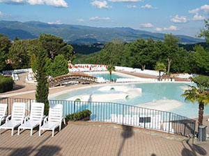 zwembad camping Norcenni