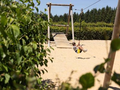 Thumbnail 5 van Auf Kengert