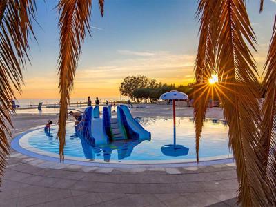 Thumbnail 4 van Straško