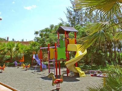 Thumbnail 3 van Torre de la Mora