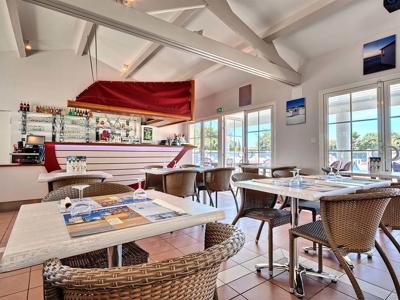 Thumbnail 4 van Au Port-Punay