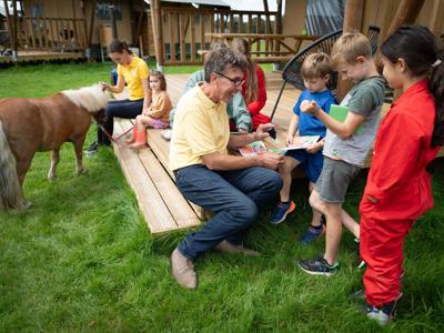 Thumbnail 3 van Holzik Stables FarmCamps 