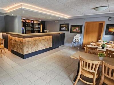 Thumbnail 4 van Reiler