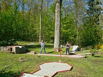 Thumbnail 3 van Knaus campingpark Hünfeld