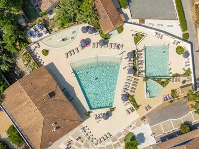 Thumbnail 2 van Les Grenettes