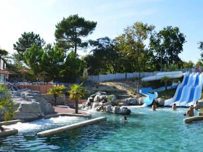 Thumbnail 5 van Le Palace