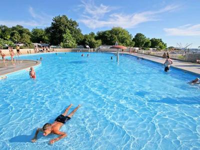 Thumbnail 2 van Zelena Laguna