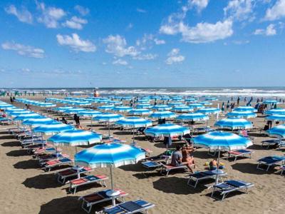 Thumbnail 2 van Marina Romea Easy Camping Village