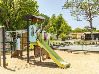 Thumbnail 5 van Les Catalpas