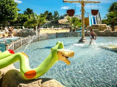 Thumbnail 3 van Le Sainte Marie