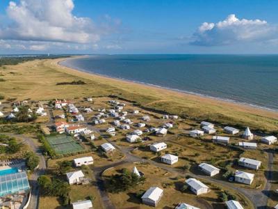 Thumbnail 2 van Domaine le Midi