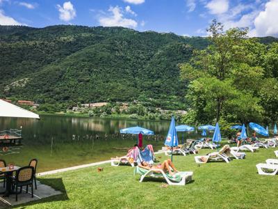 Thumbnail 3 van Al Lago di Lago