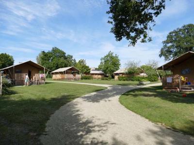 Thumbnail 4 van Glamping Sainte Suzanne