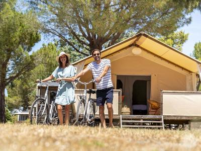 Thumbnail 4 van L'île des Papes