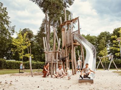 Thumbnail 3 van De Kleine Wolf