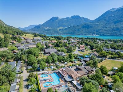 Thumbnail 2 van Les Fontaines (Lac d'Annecy)