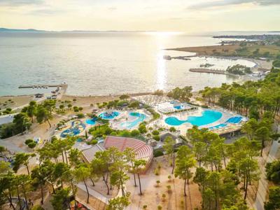 Thumbnail 2 van Zaton Holiday Village