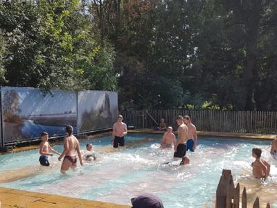 Thumbnail 2 van Elbeling