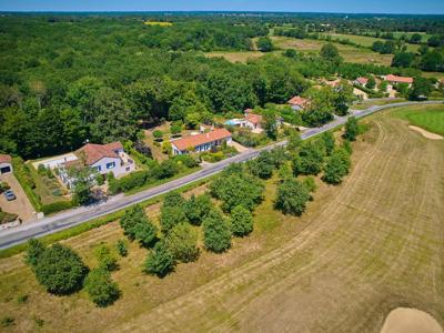 Thumbnail 3 van FranceComfort Bourg Est - Vigelière