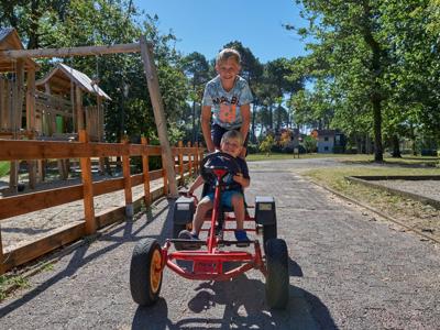 Thumbnail 3 van FranceComfort Résidence Château de Salles