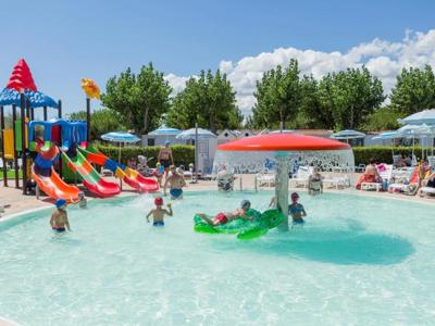 Thumbnail 3 van Rivanuova